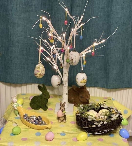 Doe anyone have an Easter Tree ?