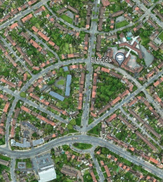 Can I use the playground of a council estate if we don't live there?