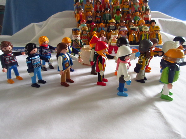 It's the start of the Winter Olympics for the Playmobil people in our house...