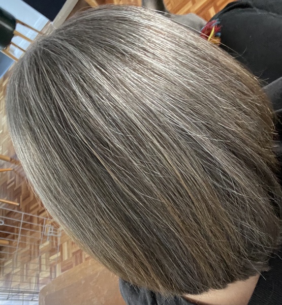Anyone got long grey/white hair?