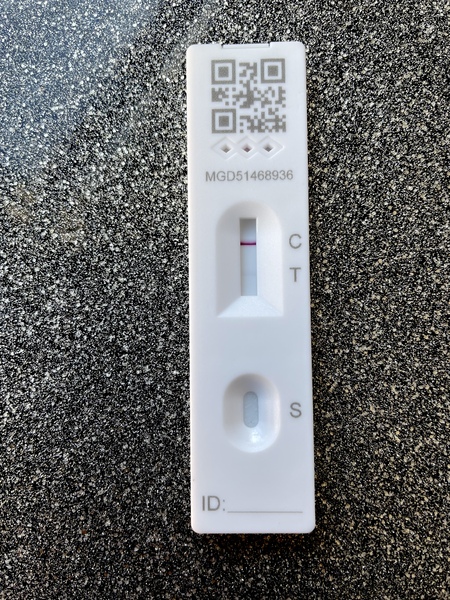 Is this a positive covid test??