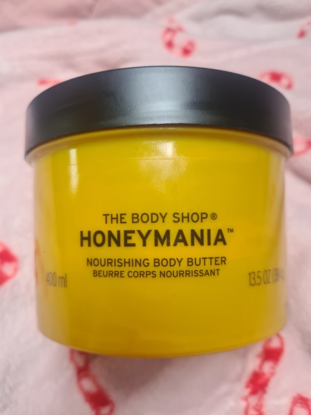 Are you addicted to beauty products? If so, please join - we are "Beauty addicts anonymous" 💜