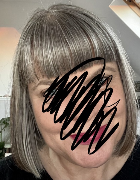 Anyone got long grey/white hair?