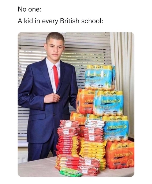 WWYD - teen running their own tuck shop in school