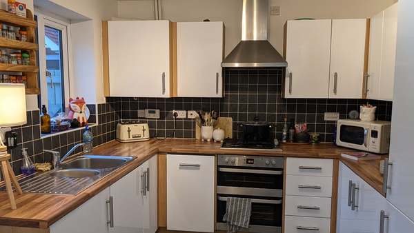What would you do in this kitchen? (pic attached)
