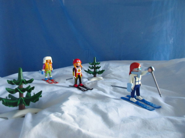 It's the start of the Winter Olympics for the Playmobil people in our house...