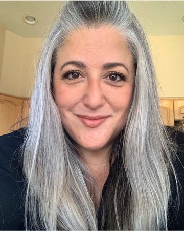 Anyone got long grey/white hair?