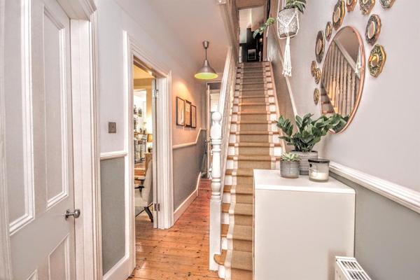 Which wallpaper for narrow hall & stairs? 3 options