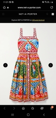 How to look expensive on a beach holiday?