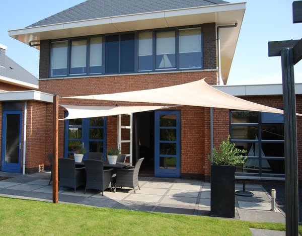 Advice needed re seating area under neighbour's tree