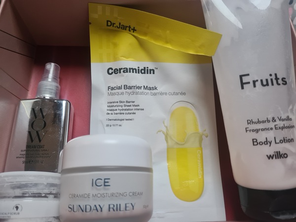 Are you addicted to beauty products? If so, please join - we are "Beauty addicts anonymous" 💜