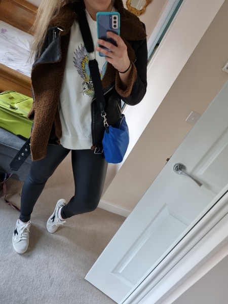 What are you wearing today.. skipping into Spring