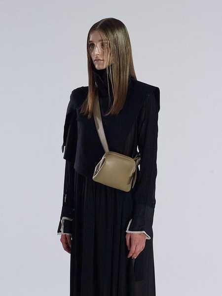 Les Parisiennes des Mamansnet: Maids Cosplaying as Schoolboys are Going to Get Themselves Cancelled by North Korea