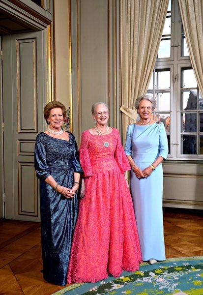 Royal Style: tiaras diamonds and bling, peplums and ruching not our thing