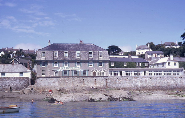 Swagger Inn 171.  Spring is just around the corner, but the HBFs still need their overcoats to keep us warm.