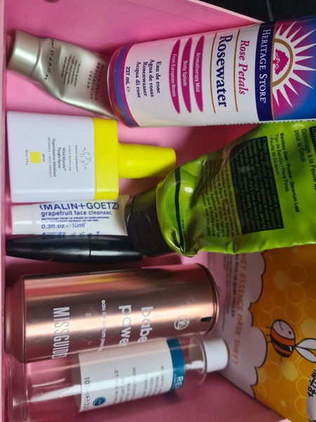 Are you addicted to beauty products? If so, please join - we are "Beauty addicts anonymous" 💜