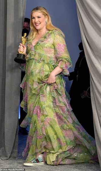 Oh my! If ever a dress could make me work harder …