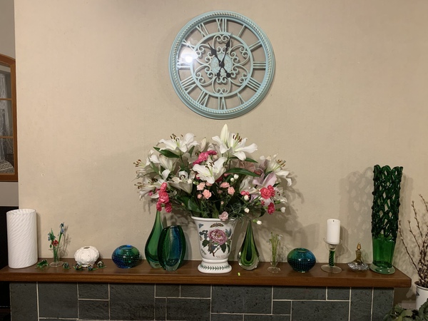 If you have a mantlepiece what do you have on it?