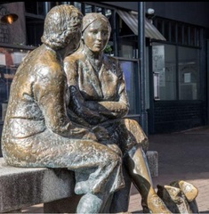 Statues of women
