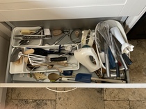 Help me sort out my deep kitchen drawers please!