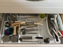 Help me sort out my deep kitchen drawers please!