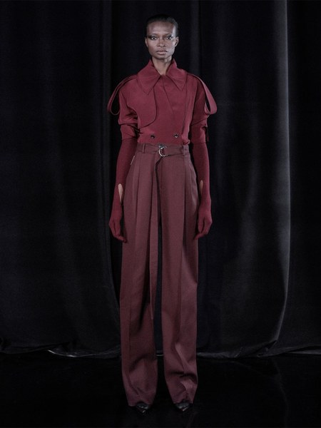 Les Parisiennes des Mamansnet: Maids Cosplaying as Schoolboys are Going to Get Themselves Cancelled by North Korea