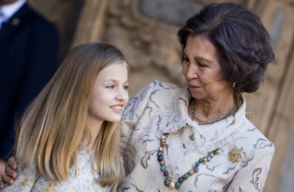 Royal Style: tiaras diamonds and bling, peplums and ruching not our thing