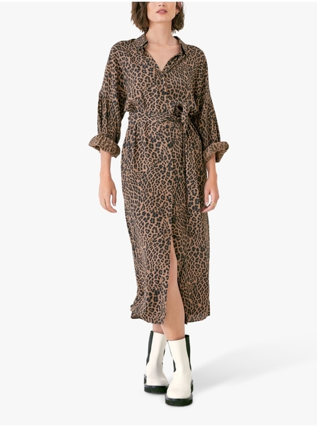 What shoes would you wear with this dress?
