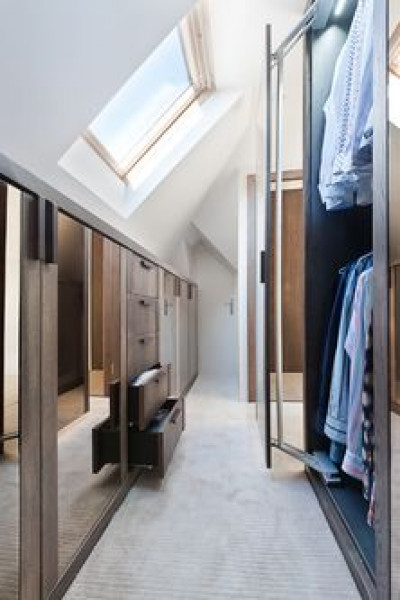 What type of door hinges are these?