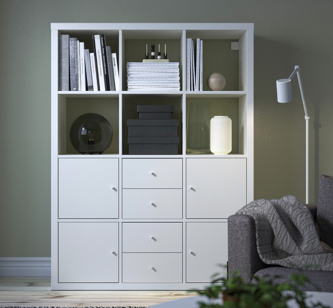 Suggestion for how to adapt large wardrobes in DDs room
