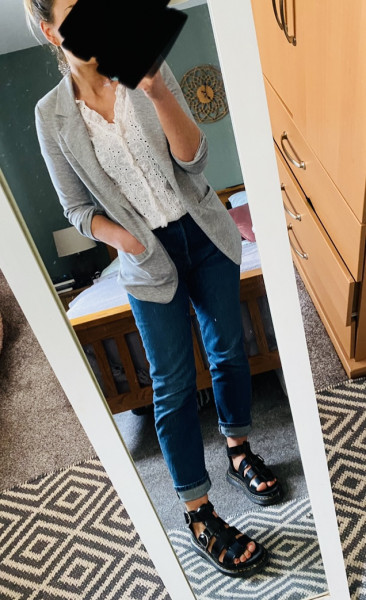 What are you wearing today.. skipping into Spring