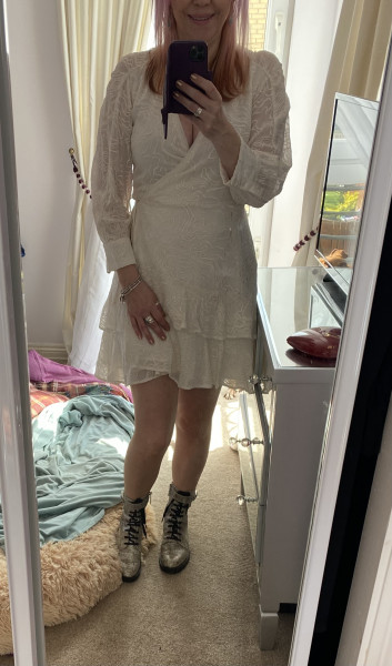 What are you wearing today.. skipping into Spring