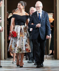 Royal Style: tiaras diamonds and bling, peplums and ruching not our thing