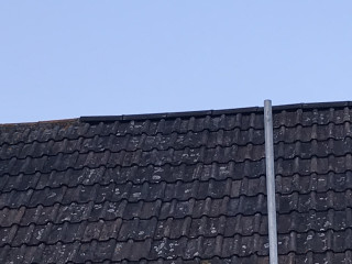 Do you think this roofer has done a poor job?