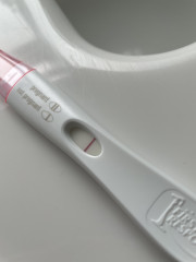 HELP! Is this a faint positive 10dpo?