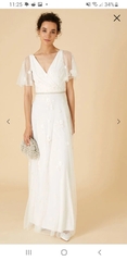 Please help me to find wedding dress