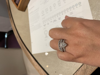 Any jewellery experts in the house? Pics