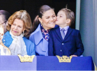 Royal Style: tiaras diamonds and bling, peplums and ruching not our thing