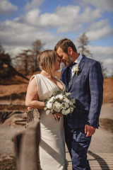 Artificial flowers for wedding