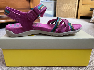 Do nice looking walking sandals exist or are they all fugly?