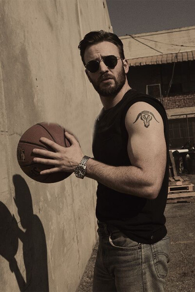 What is it with men’s arms?