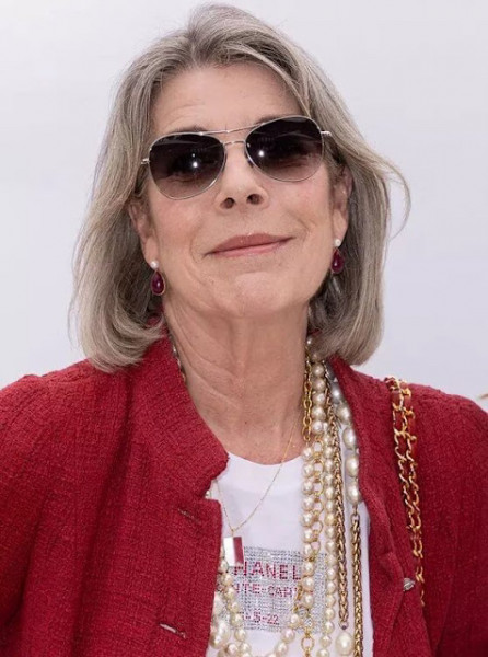 Royal Style - make way for the Platinum Jubilee, tiaras are a necessity