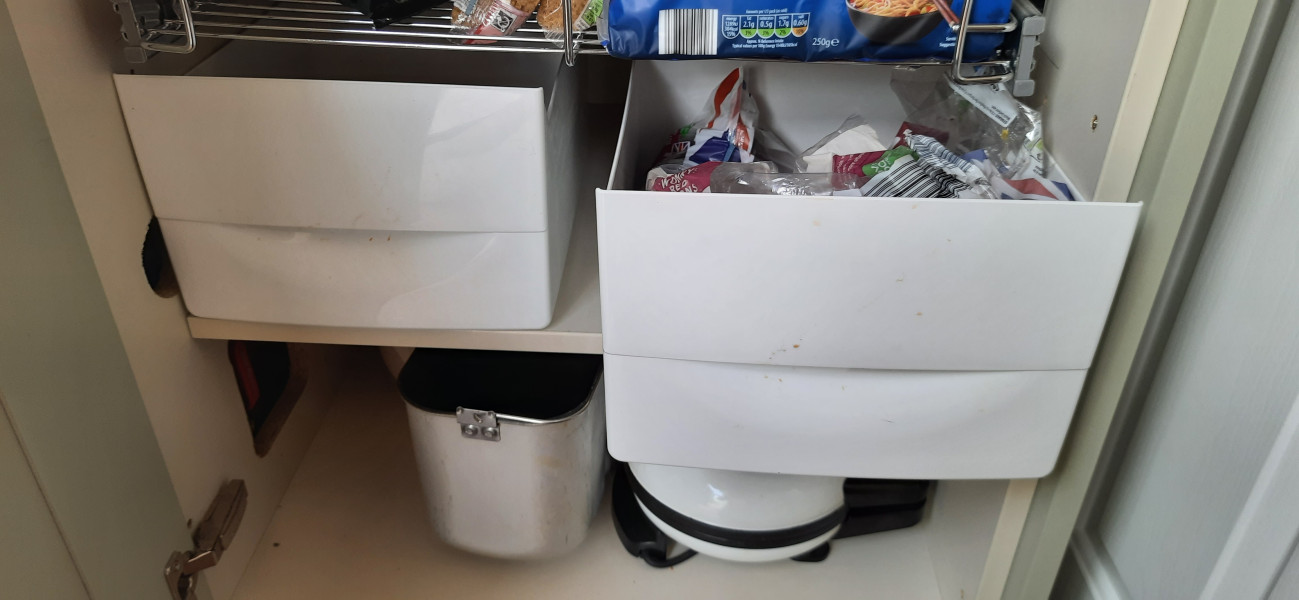 Has anyone removed their salad drawers?