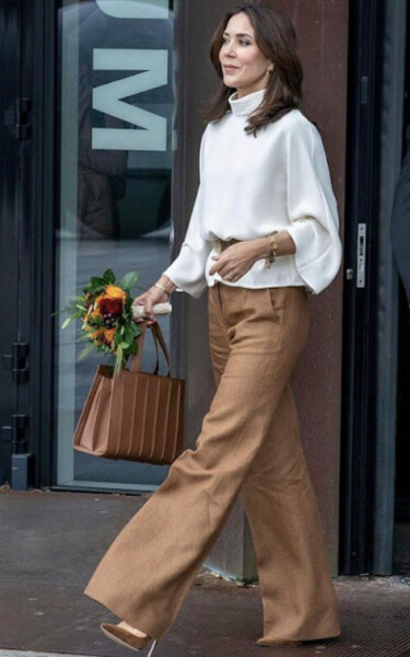 Royal Style - make way for the Platinum Jubilee, tiaras are a necessity