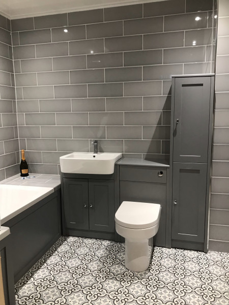 I have horrible taste: help me choose a bathroom suite!