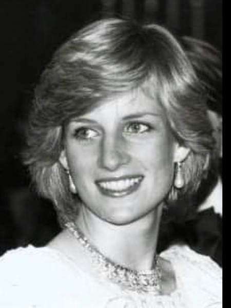 Royal Style - make way for the Platinum Jubilee, tiaras are a necessity