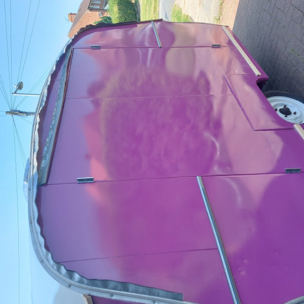 Problems with a Gazebo next to a caravan