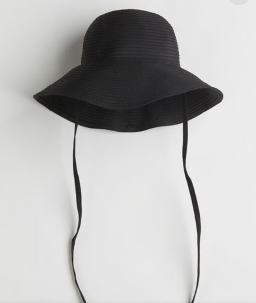 Sun hat for a large head! 