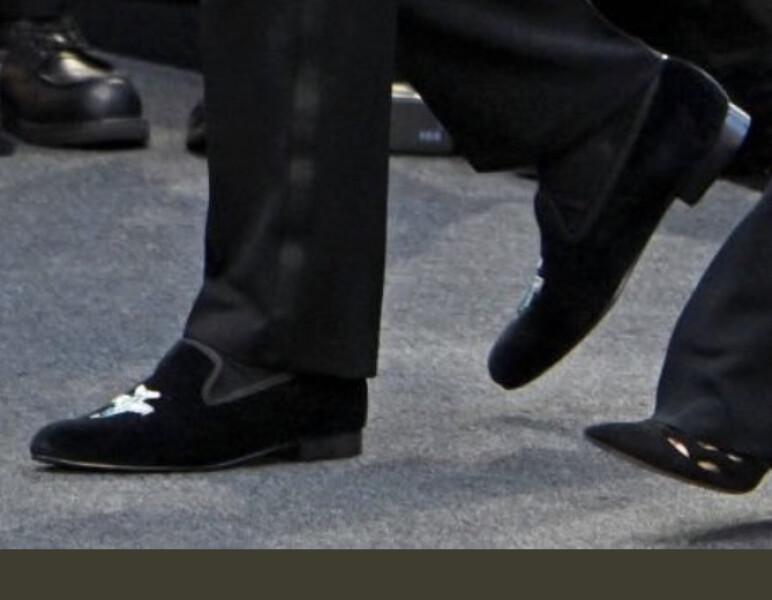 Royal Style - make way for the Platinum Jubilee, tiaras are a necessity