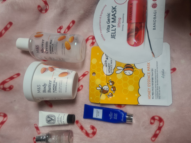 Are you addicted to beauty products? If so, please join - we are "Beauty addicts anonymous" 💜